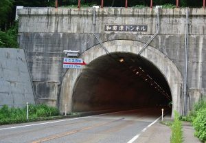 地図記号 トンネル