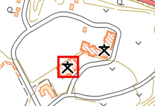 地形図に描かれた地図記号　小中学校