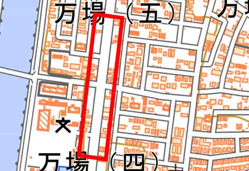 地形図に描かれた地図記号 2車線道路